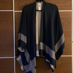 Cabi reversible poncho